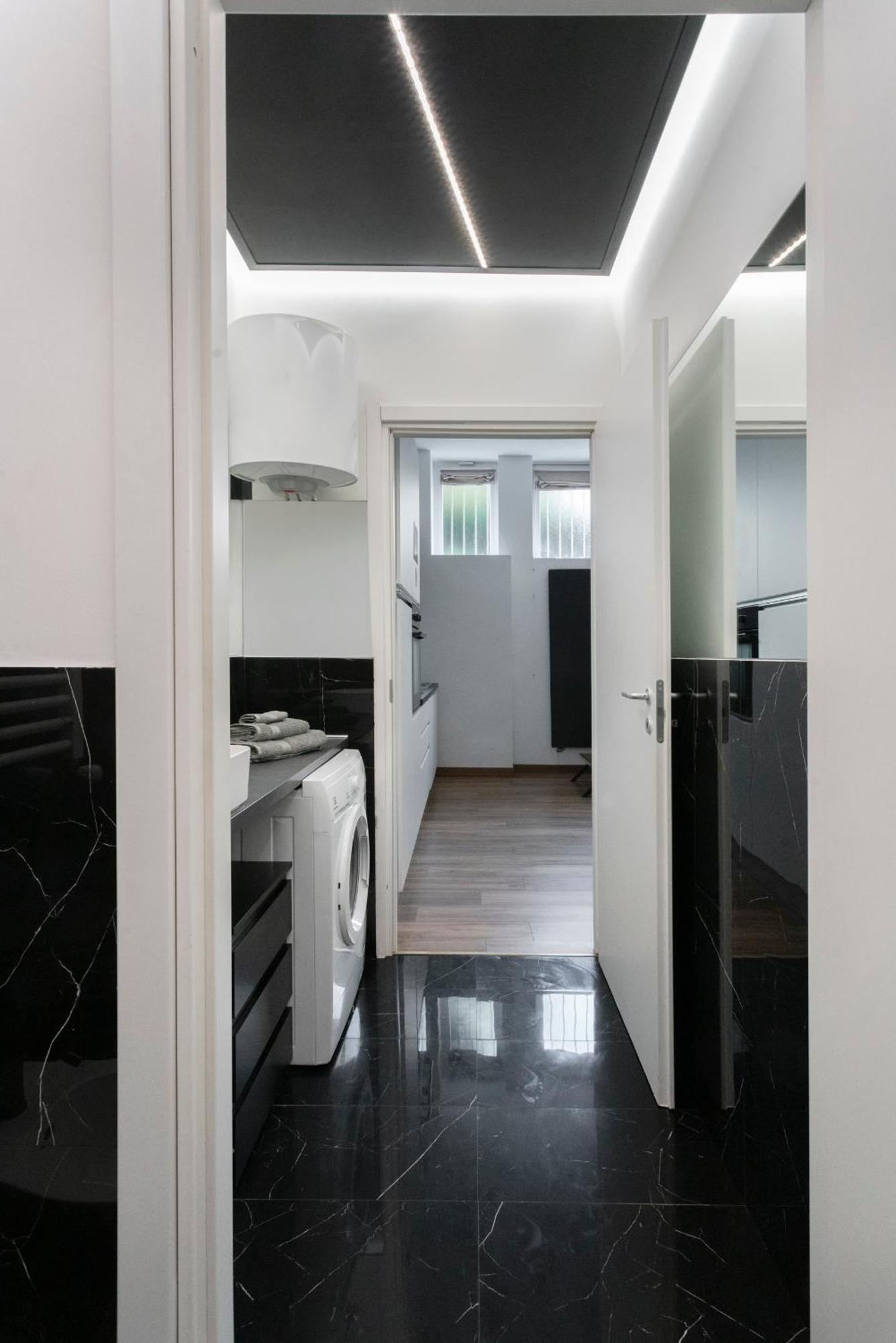 Elegant Sweet Home Suite - Milan, 15 Minute Duomo ภายนอก รูปภาพ