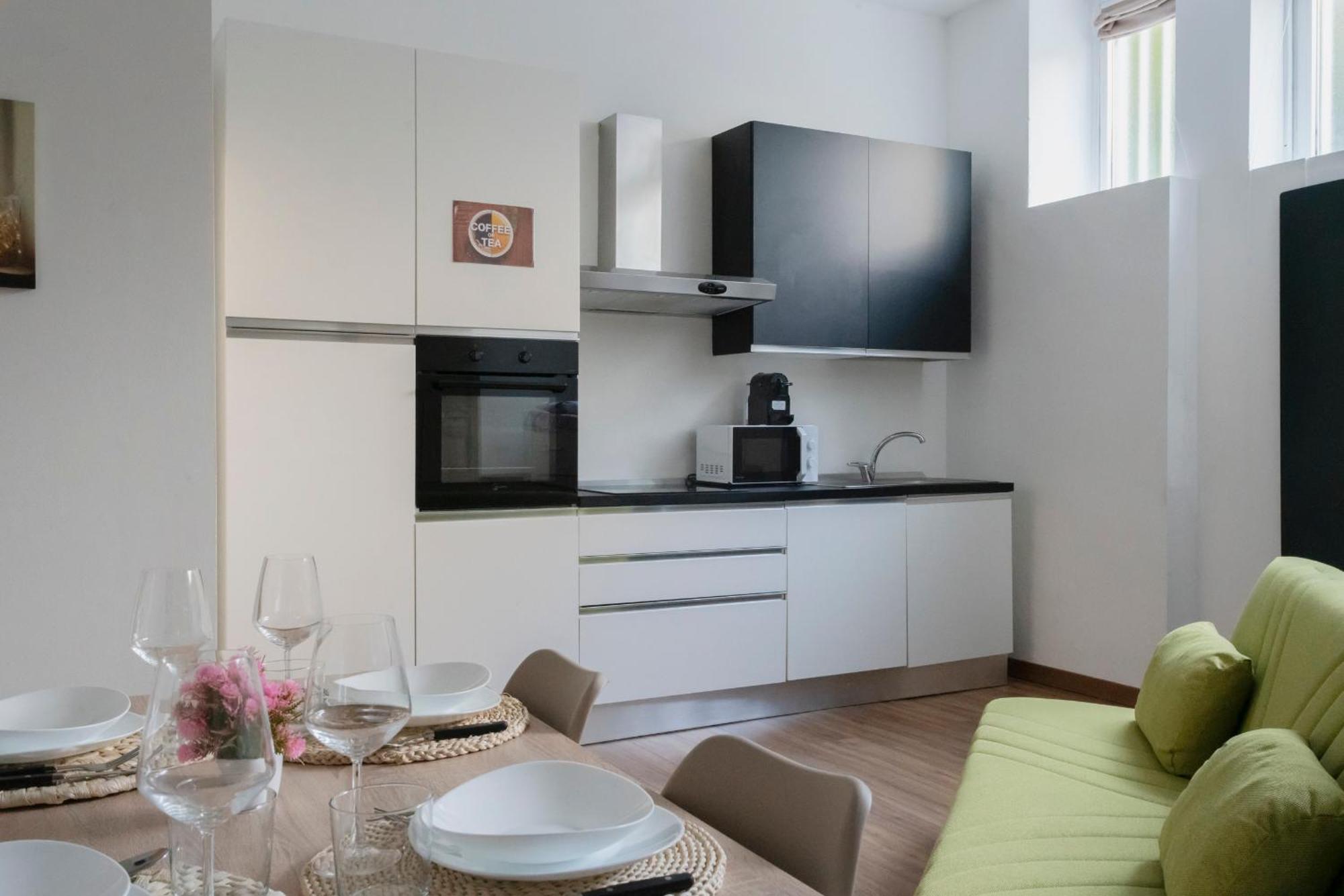 Elegant Sweet Home Suite - Milan, 15 Minute Duomo ภายนอก รูปภาพ